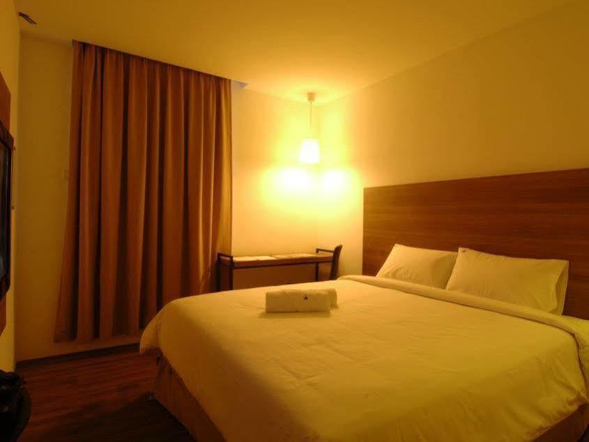 The Leverage Business Hotel - Bandar Baru Mergong Алор-Сетар Экстерьер фото