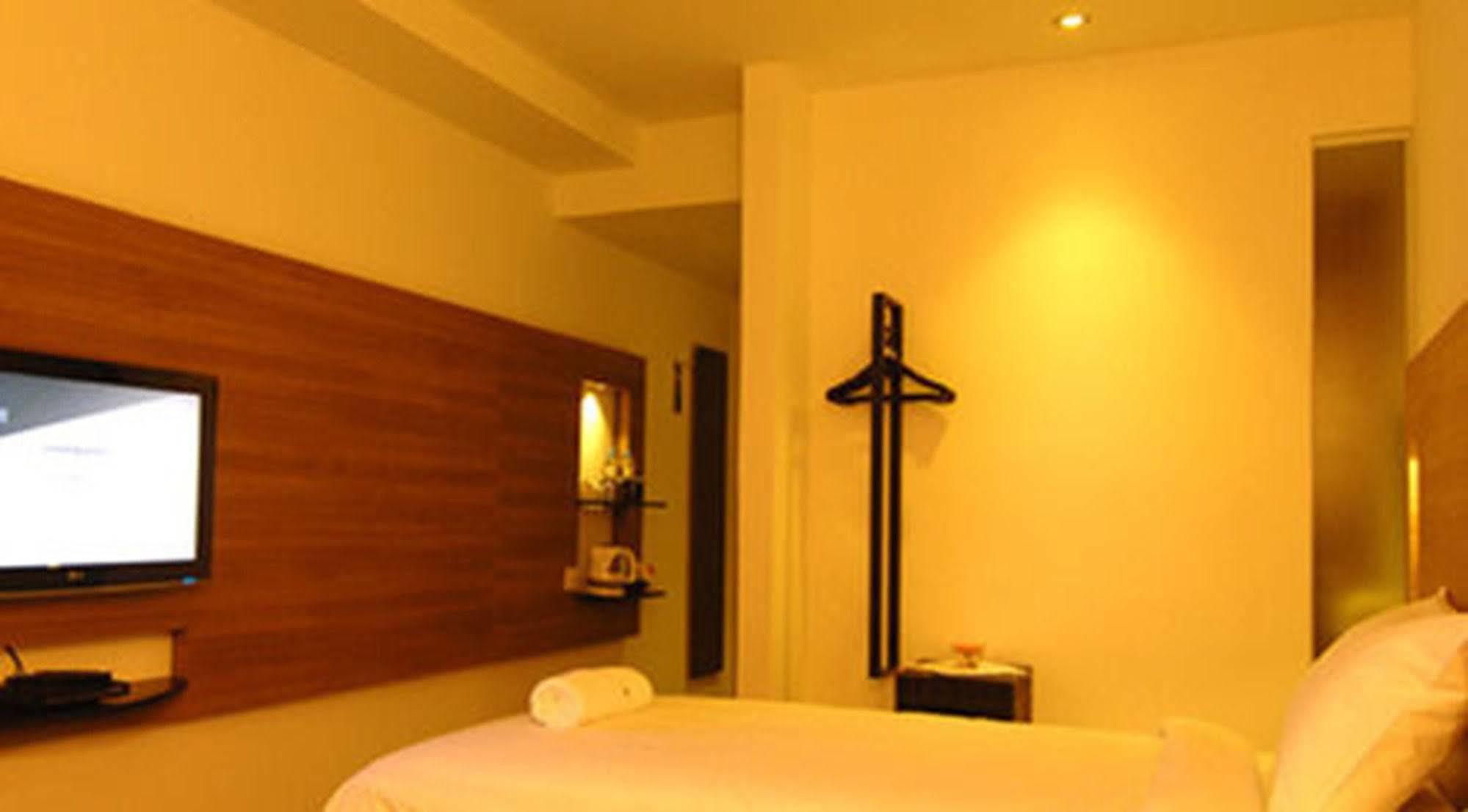 The Leverage Business Hotel - Bandar Baru Mergong Алор-Сетар Экстерьер фото